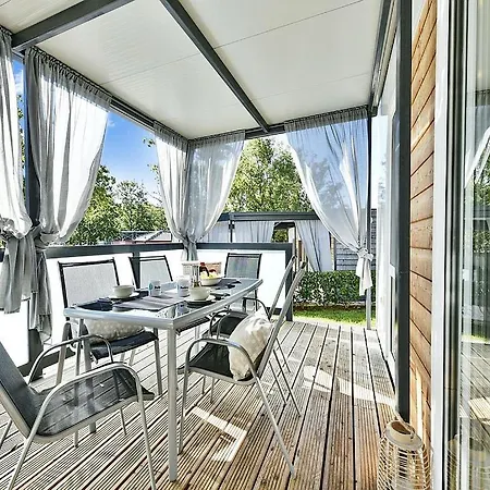 Comfort 2 Bedrooms Mobile With Terrace Porec